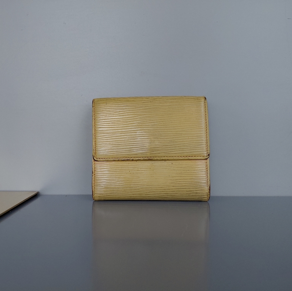 Louis Vuitton Epi Porteville Trifold Epi Leather Wallet